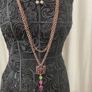 Elegant Multi-Color Pendant Necklace